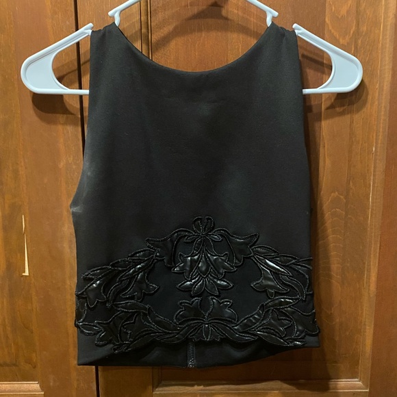 LEATHER DETAIL CROP TOP - Picture 2 of 3